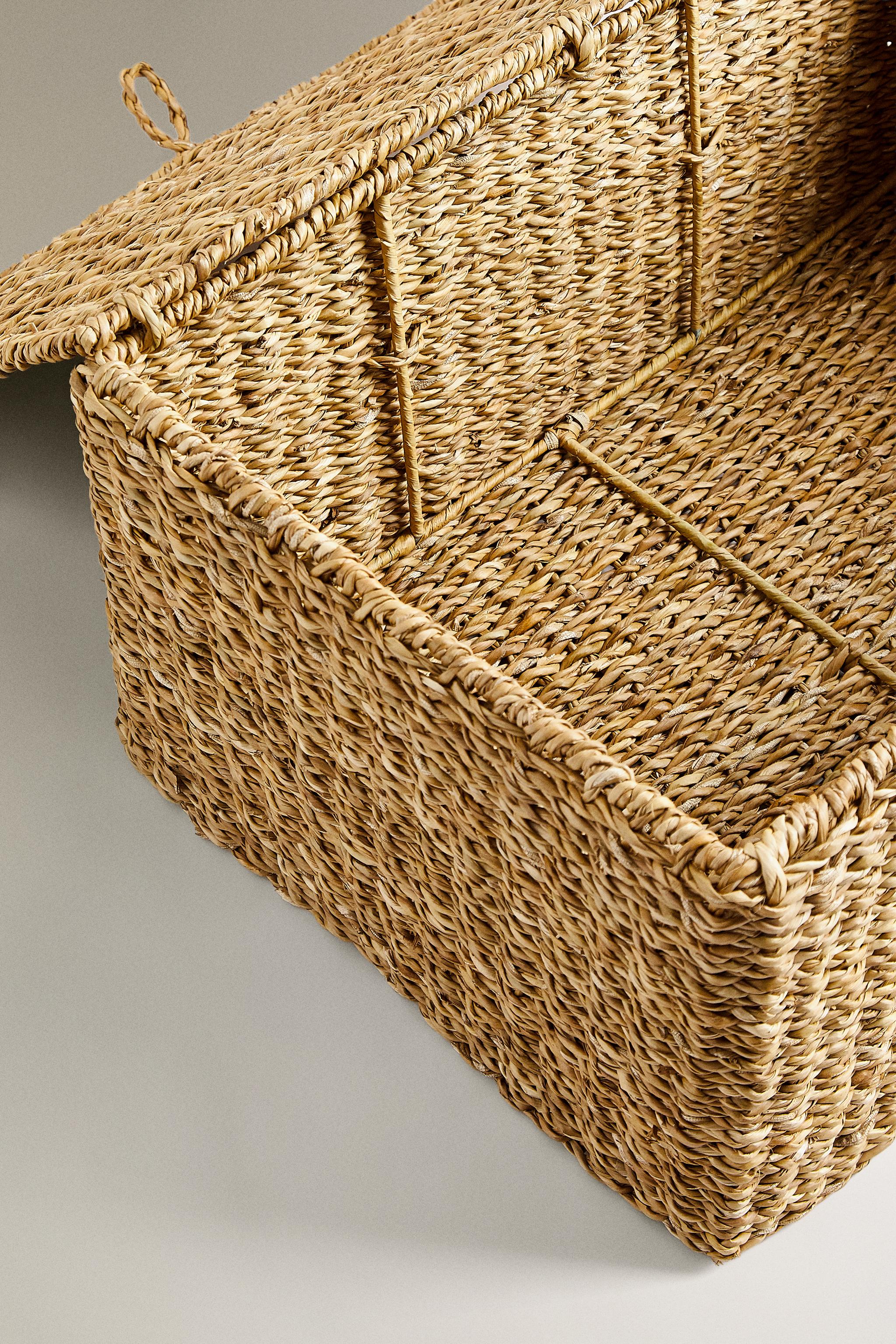 SEAGRASS BASKET WITH LID